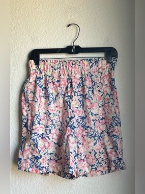 Vintage Van Heusen For Her Floral Print Shorts